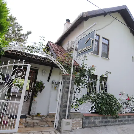 Beyaz Ev - Adult Only +15 Szálloda